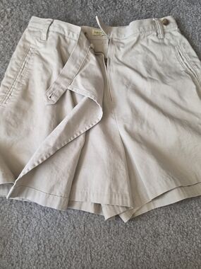Light Beige High-Waist Shorts